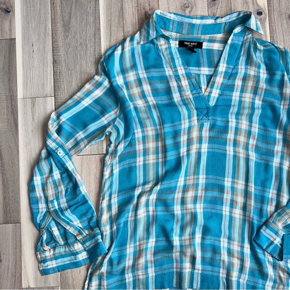Nine West Blue and white Plaid Long Sleeves Loose Fit Lightweight Blouse Small - Picture 2 of 7